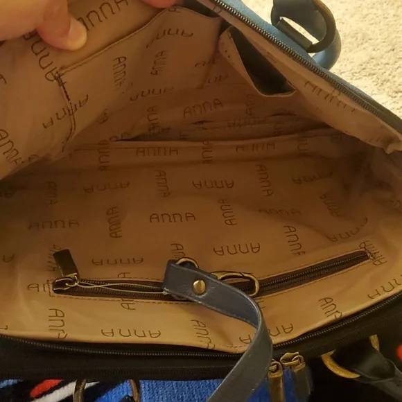 Anna by Anuschka Crossbody/Shoulder bag - Picture 3 of 9